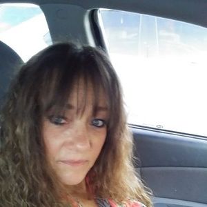 Meet your Posher, Marnie